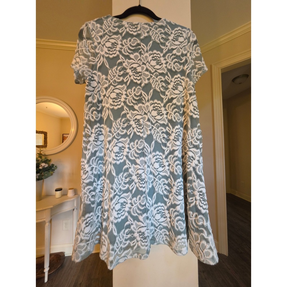 Show Me Your Mumu Blue White Floral Lace Shift Mini Dress Small RN133910 - Picture 6 of 9